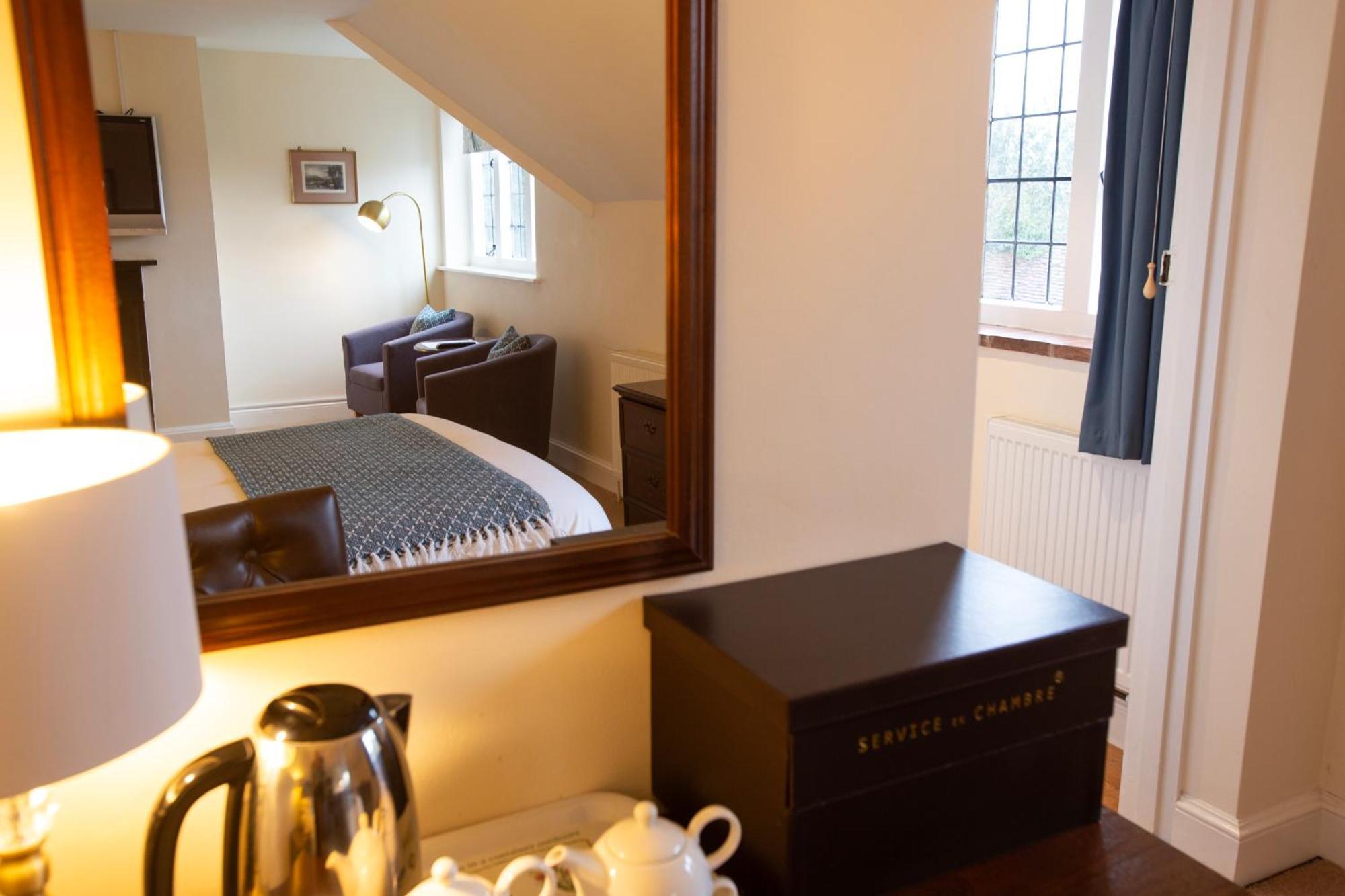 Little Court Hotel Charminster Room photo